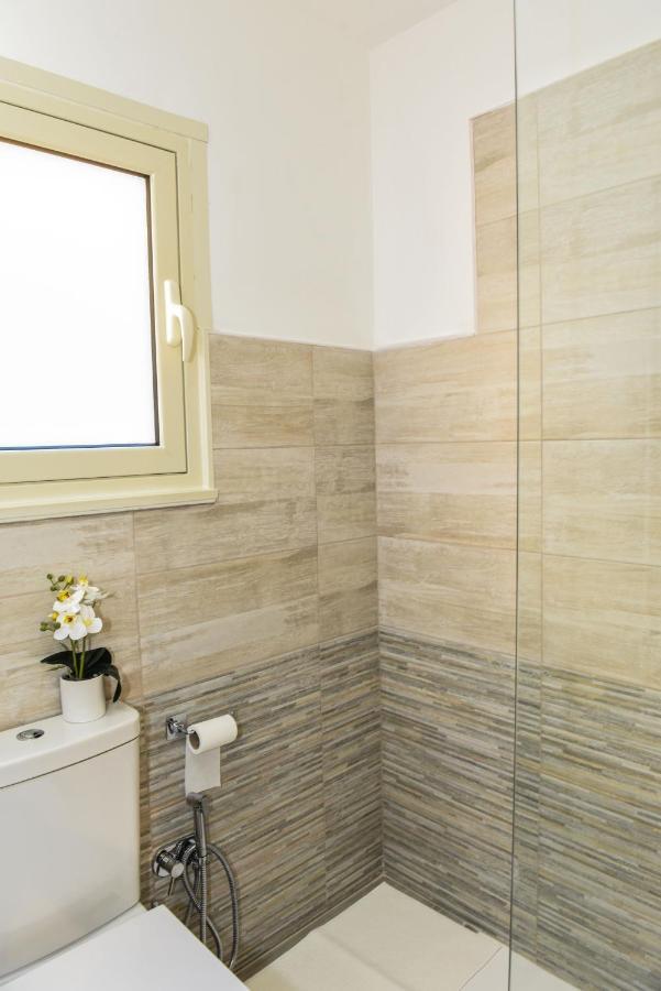 La Via Di Mezzo Apartment Catania Ngoại thất bức ảnh