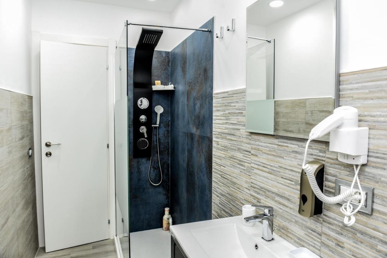 La Via Di Mezzo Apartment Catania Ngoại thất bức ảnh