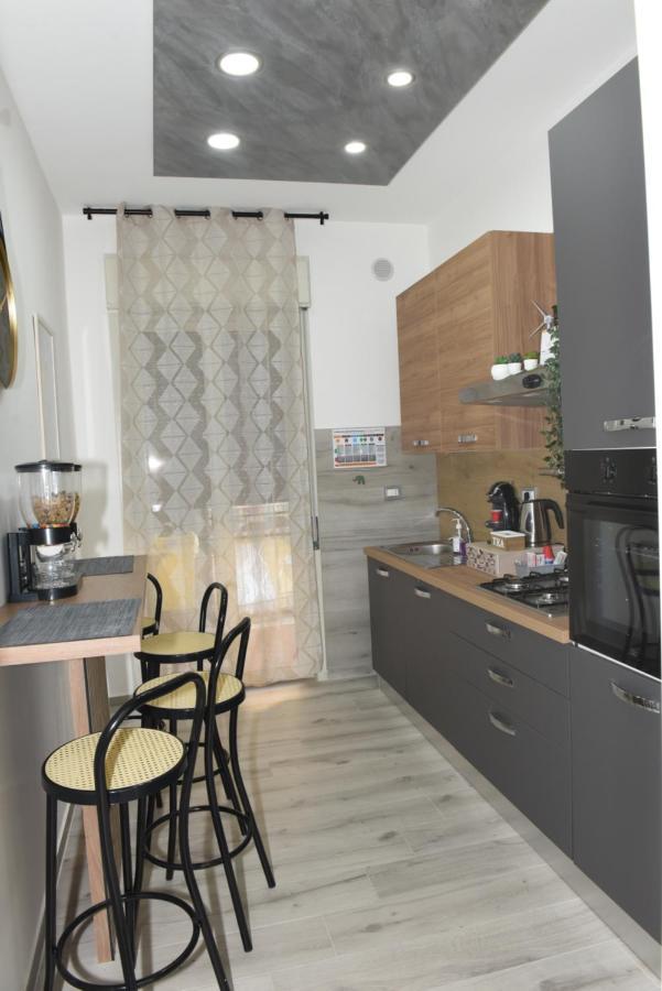 La Via Di Mezzo Apartment Catania Ngoại thất bức ảnh