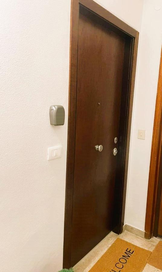 La Via Di Mezzo Apartment Catania Ngoại thất bức ảnh