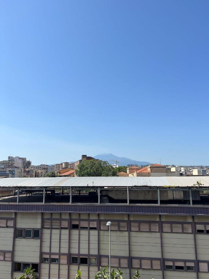 La Via Di Mezzo Apartment Catania Ngoại thất bức ảnh