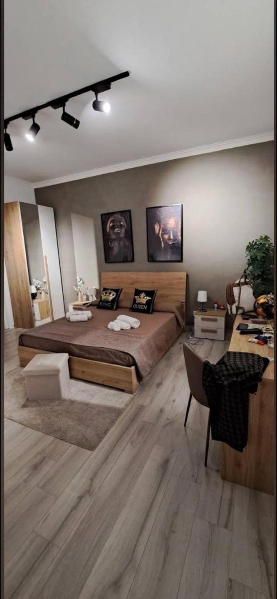 La Via Di Mezzo Apartment Catania Ngoại thất bức ảnh
