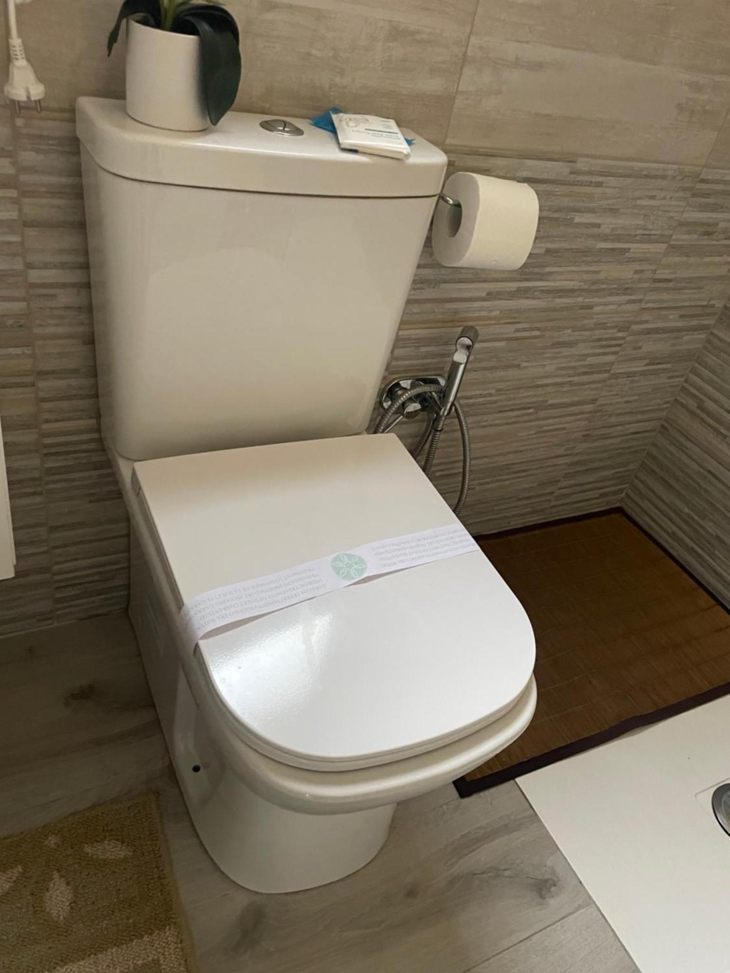 La Via Di Mezzo Apartment Catania Ngoại thất bức ảnh